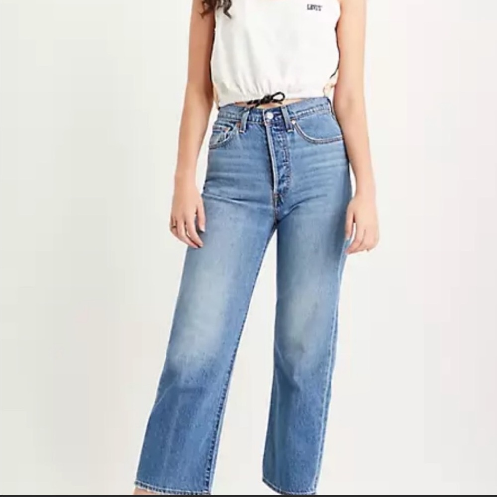 Levi’s Rib Cage Straight